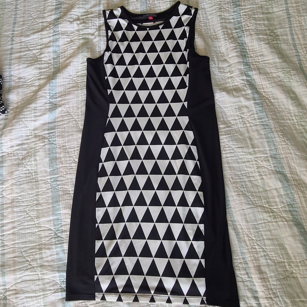 Womens small Vince Camuto dress, black and white